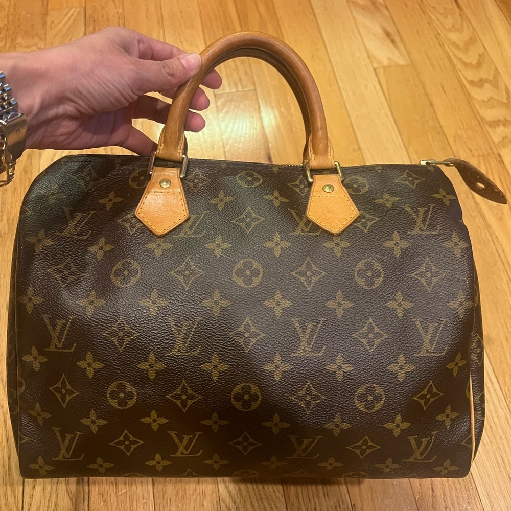 Authentic Louis Vuitton Speedy 35